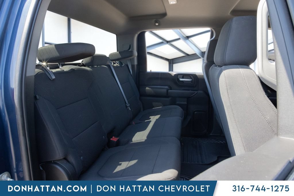 Used 2022 Chevrolet Silverado 2500 Custom w/ Custom Value Package AWD/4WD image 11