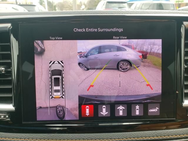 Used 2022 Chrysler Pacifica Pinnacle FWD image 24
