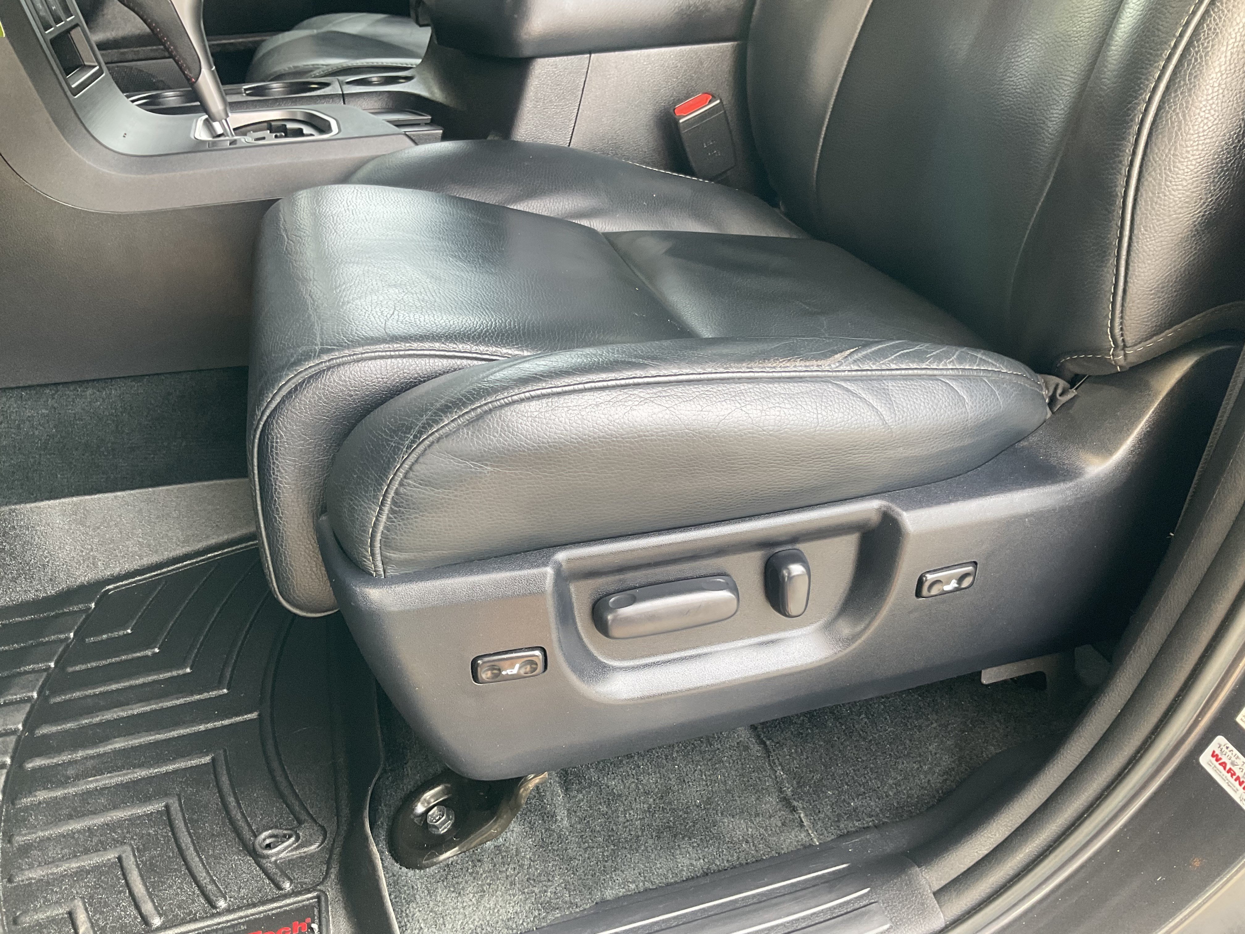 Used 2018 Toyota Sequoia TRD Sport AWD/4WD image 28