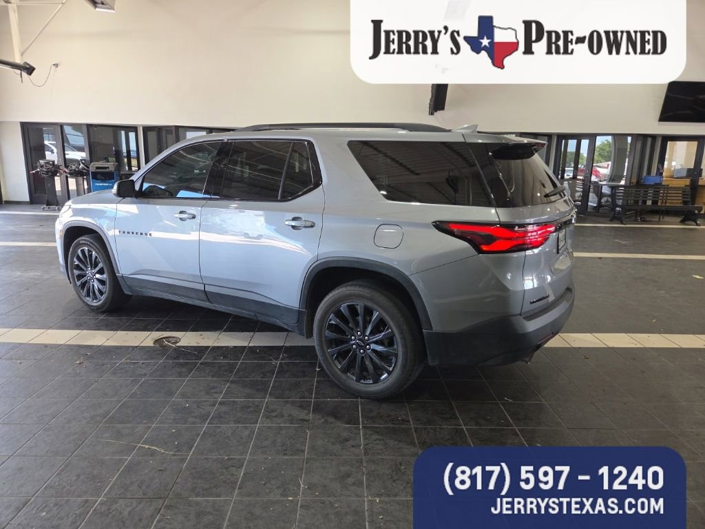 Used 2023 Chevrolet Traverse RS FWD image 6