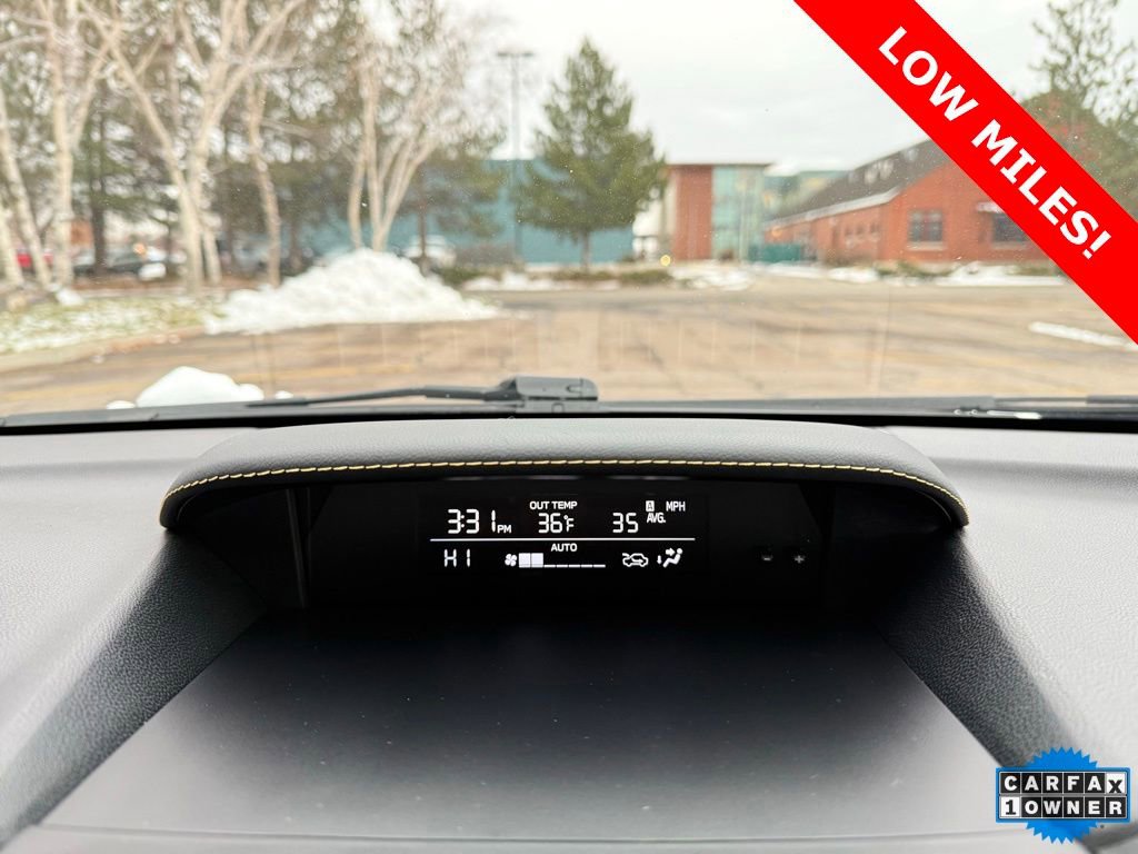 Used 2022 Subaru Crosstrek 2.5i Sport w/ Moonroof Package image 27