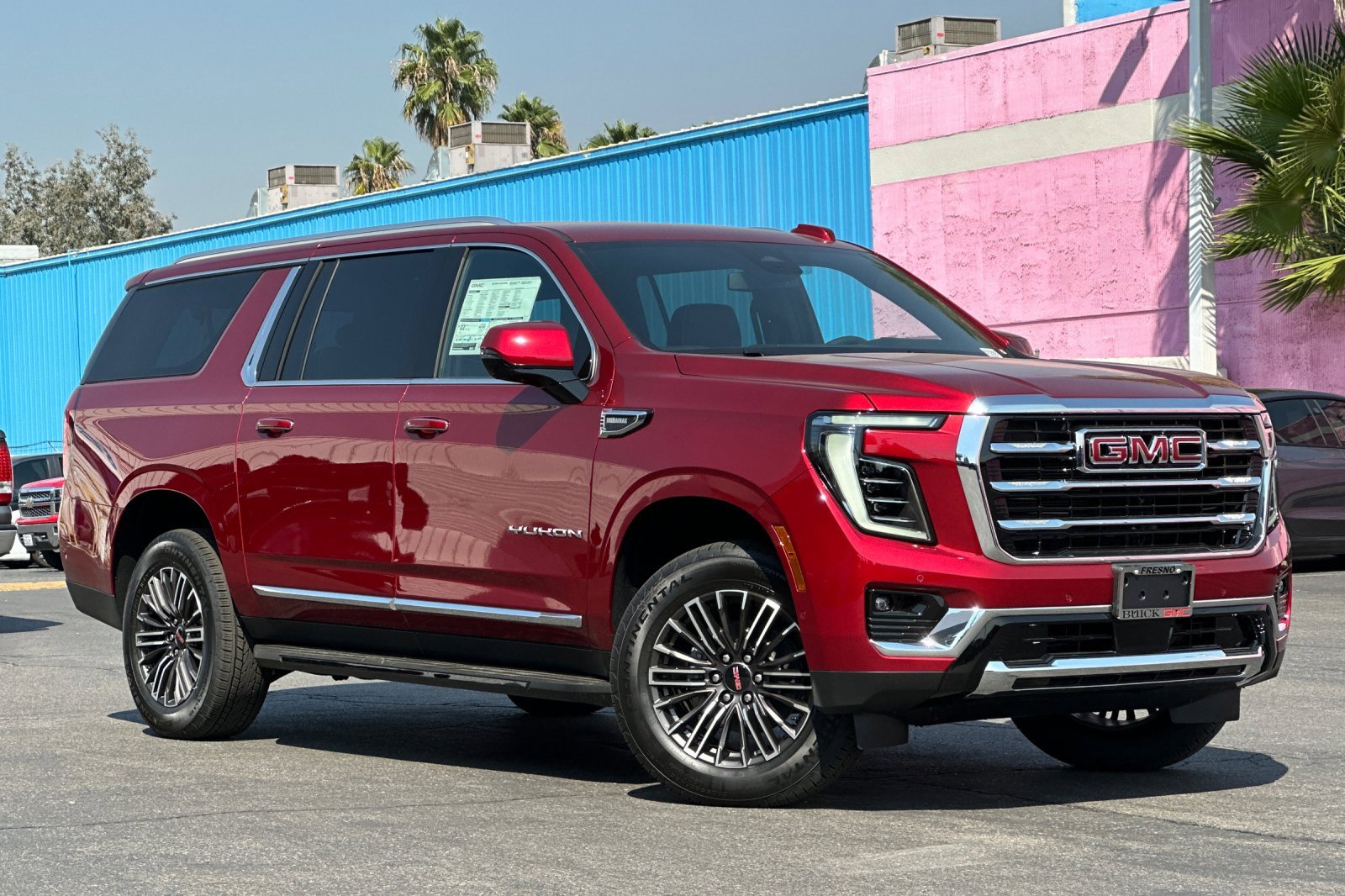 New 2025 GMC Yukon XL Elevation image 2
