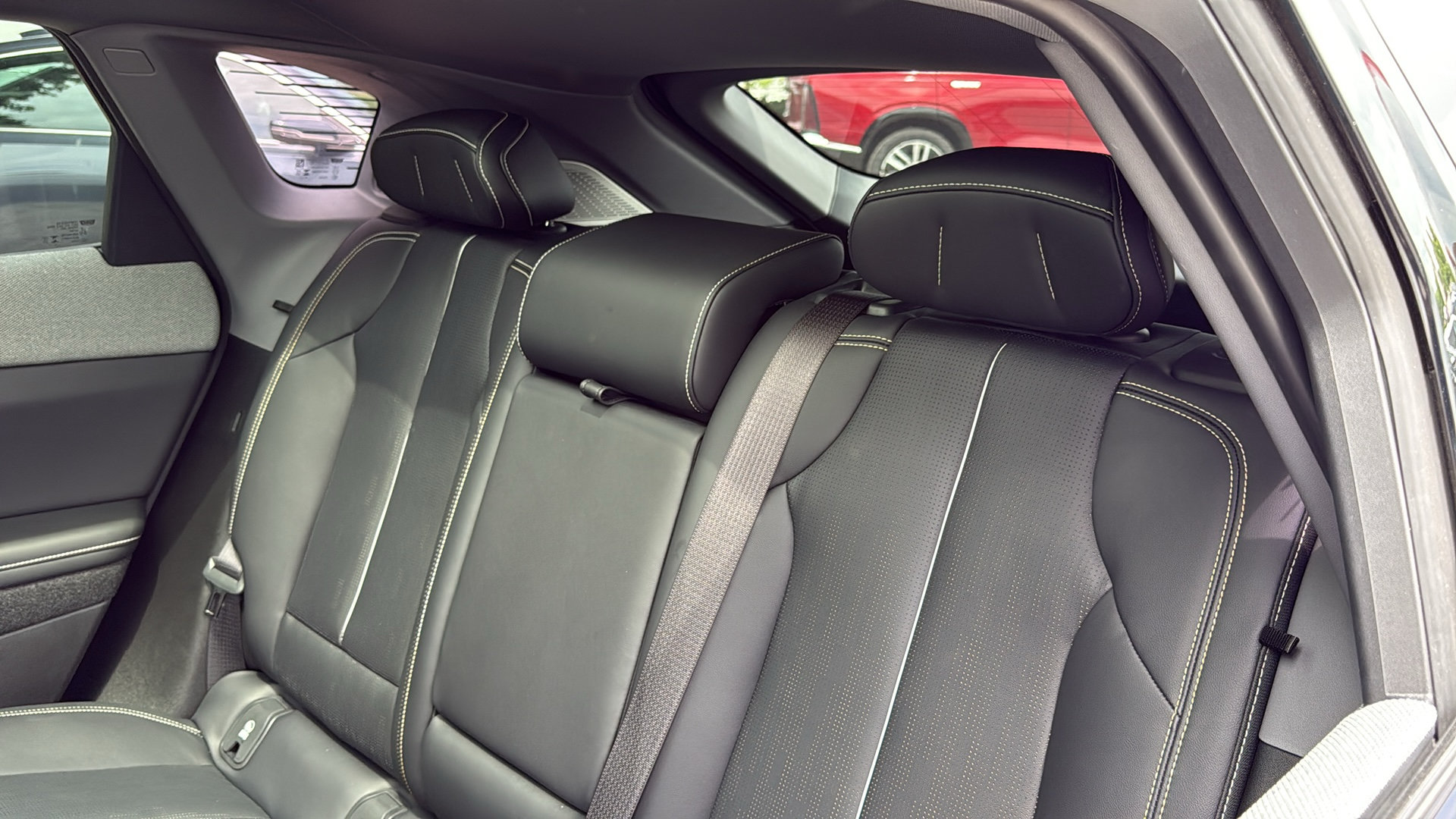 Used 2025 Cadillac Optiq Luxury 2 w/ LPO, Floor Liner Package AWD/4WD image 27