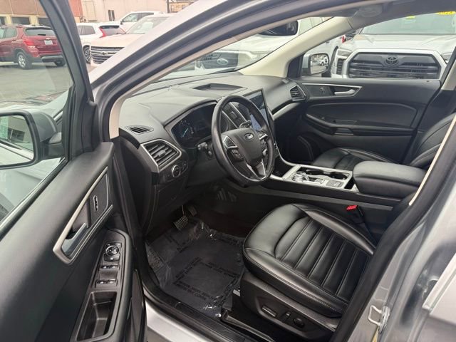 Used 2023 Ford Edge SEL image 9