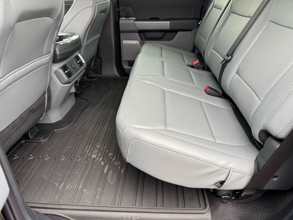 New 2025 Ford F150 Lightning Flash AWD/4WD image 9