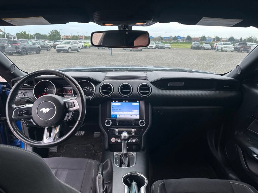 Used 2018 Ford Mustang Coupe RWD image 17