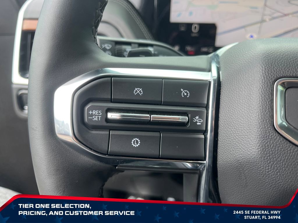 Used 2025 GMC Yukon Denali AWD/4WD image 18