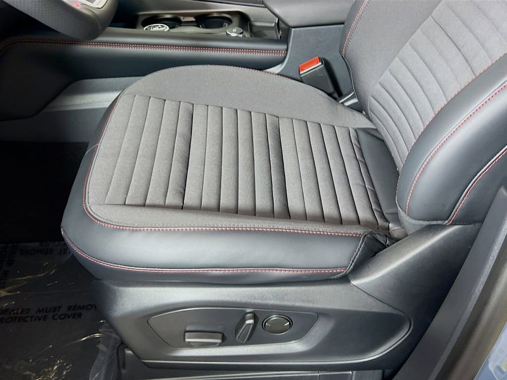 New 2026 Ford Explorer ST-Line w/ ST-Line Street Pack image 24