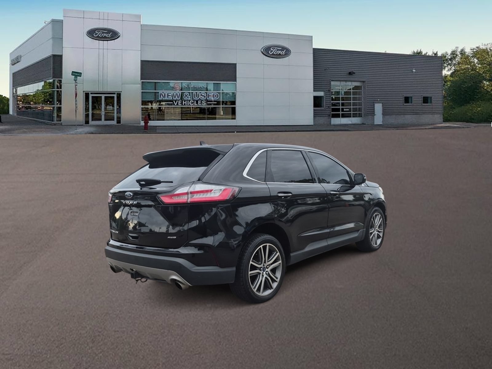 Used 2021 Ford Edge Titanium w/ Class II Trailer Tow Package AWD/4WD image 9
