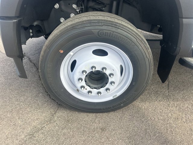 New 2023 Ford F550 2WD Regular Cab Super Duty image 39