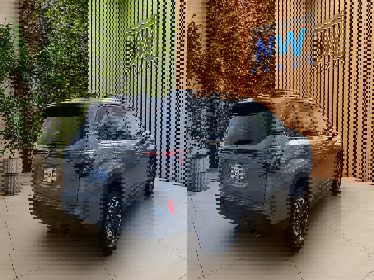 Used 2025 Subaru Forester Limited image 38