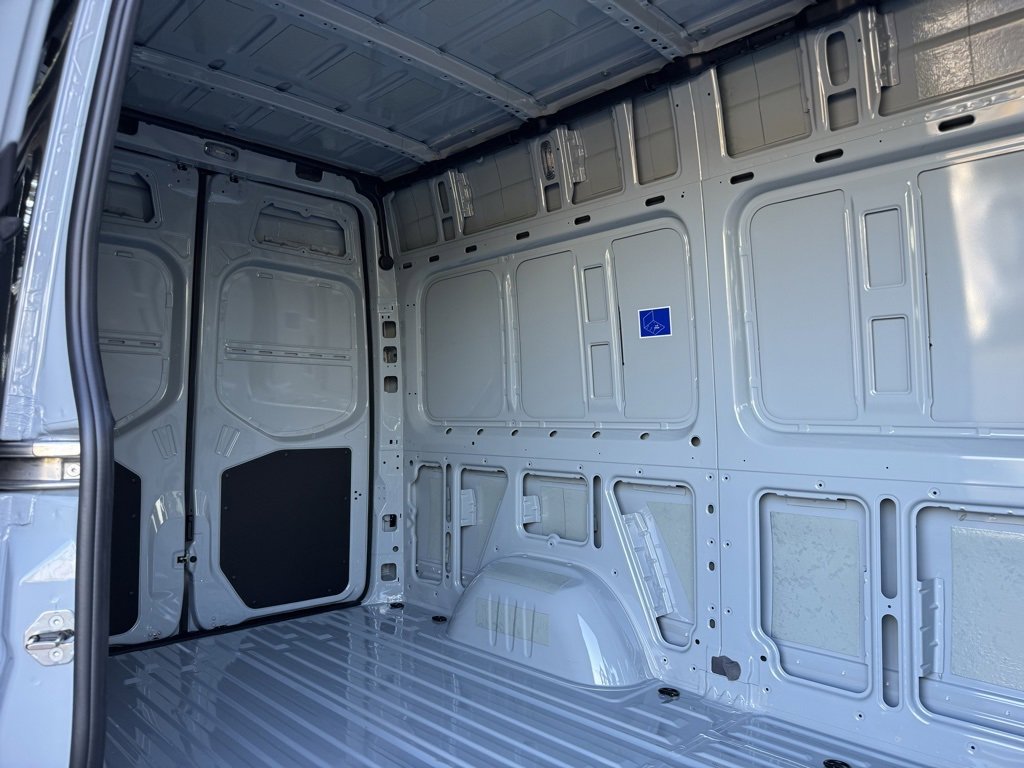 New 2025 Mercedes-Benz Sprinter 2500 image 12