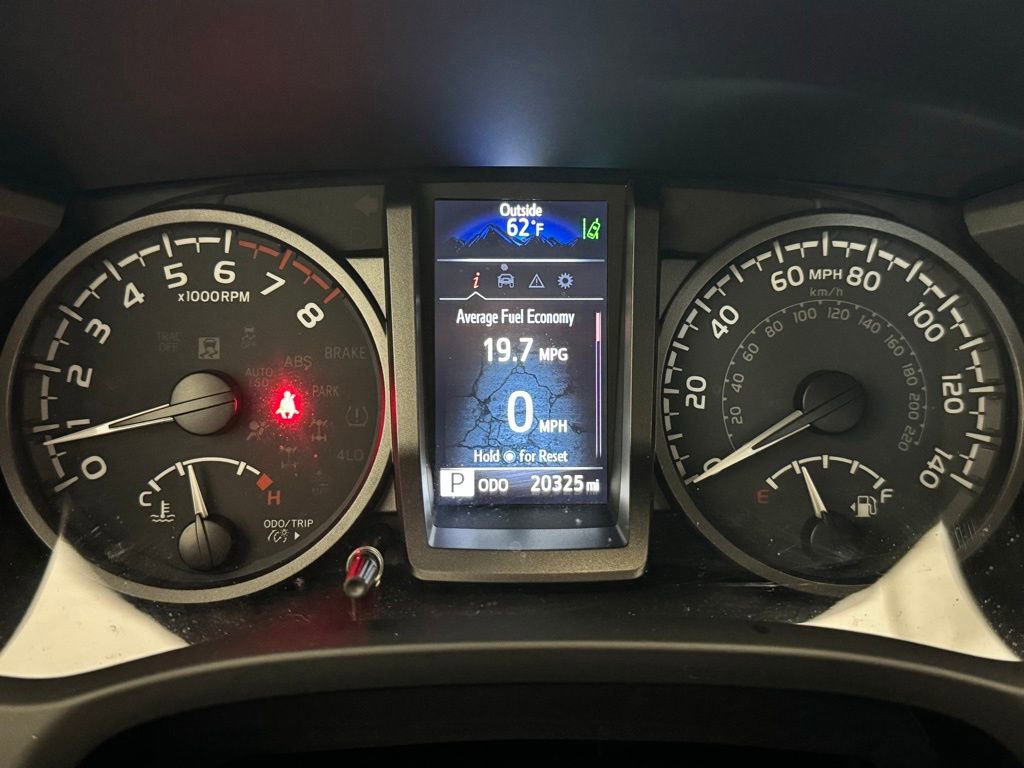 Used 2022 Toyota Tacoma TRD Sport w/ Technology Package image 13