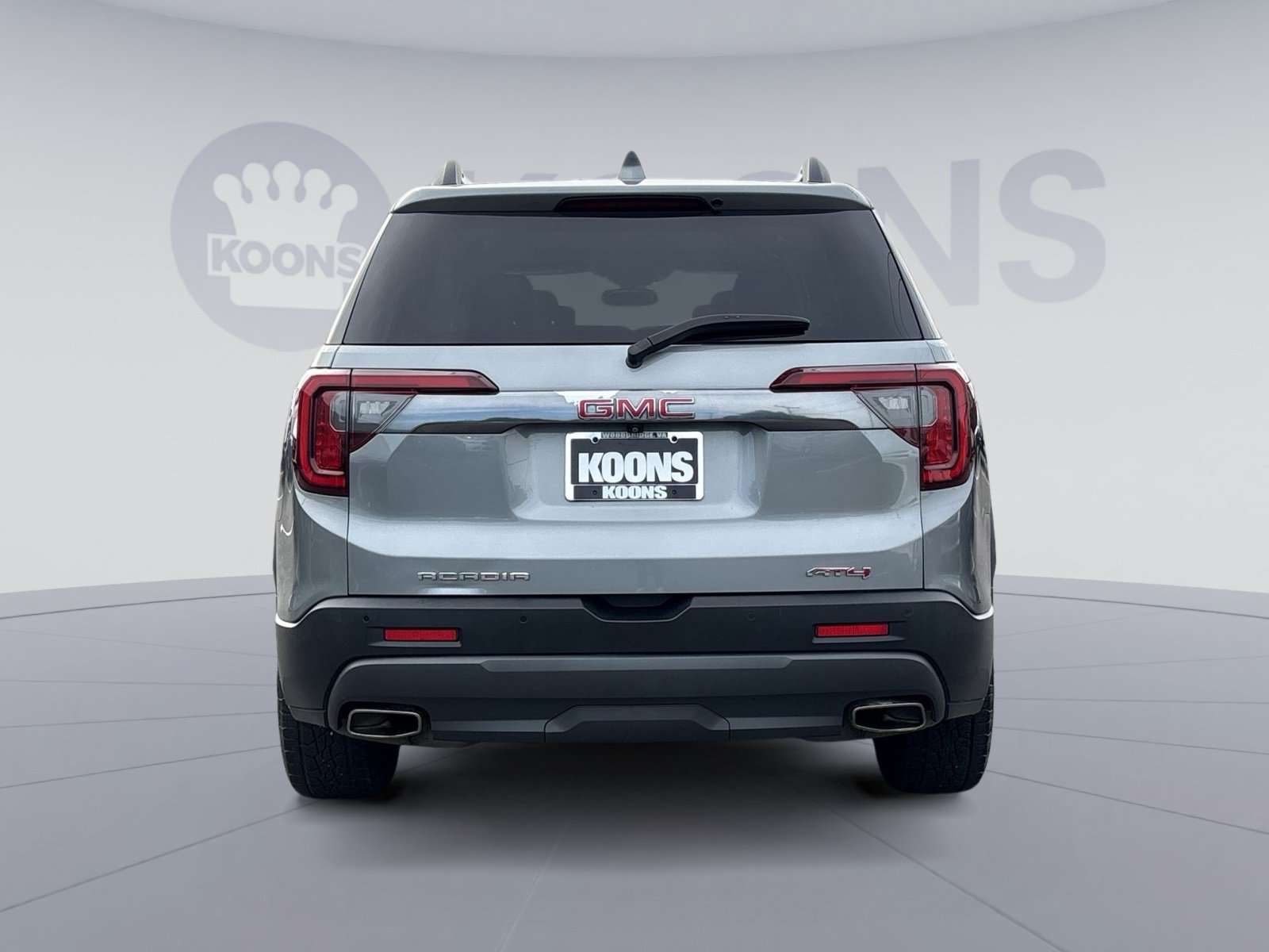 Used 2023 GMC Acadia AT4 w/ Technology Package AWD/4WD image 4