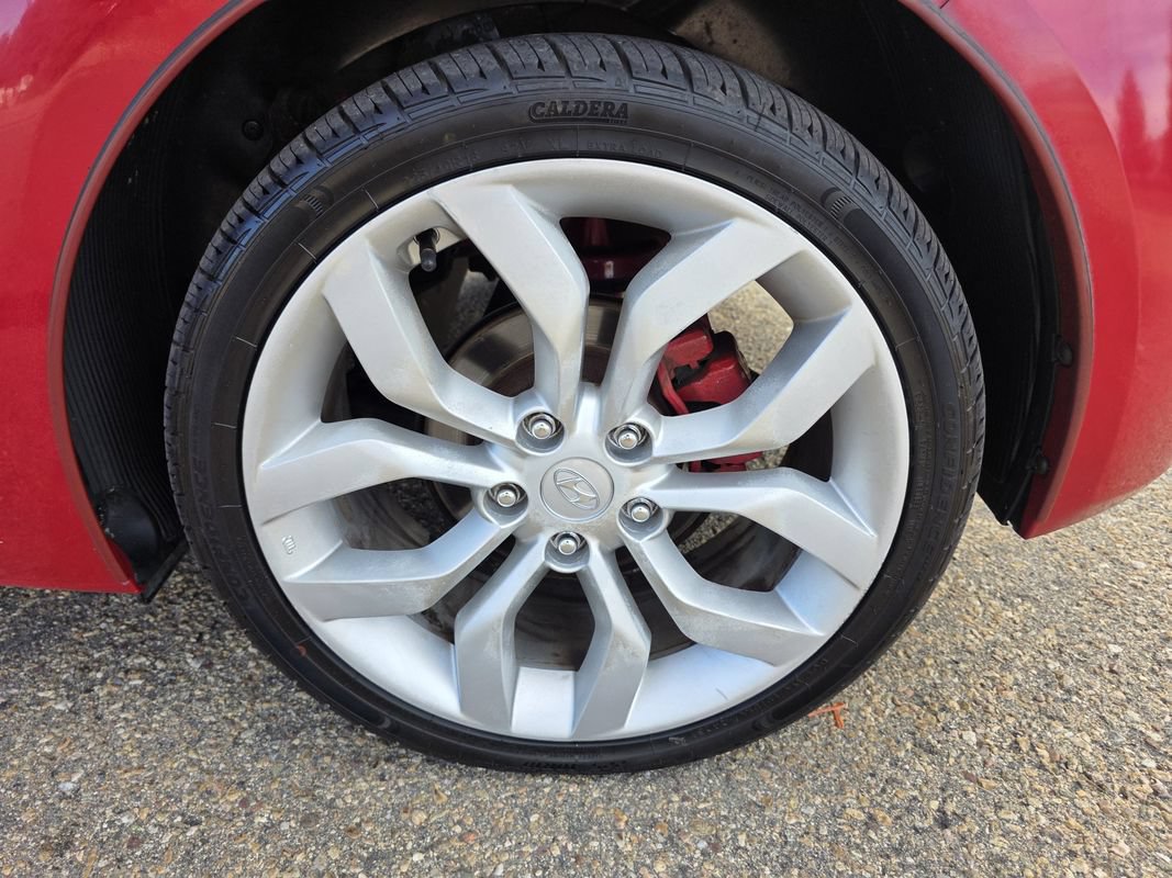 Used 2013 Hyundai Veloster w/ Style Pkg FWD image 35