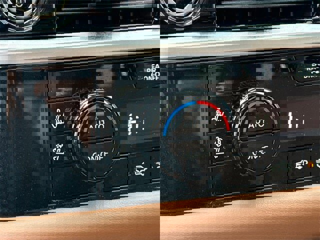 Used 2022 Nissan Pathfinder Platinum w/ Lighting Package (N93) image 29