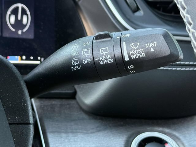 Used 2023 Jeep Grand Cherokee L Limited w/ Luxury Tech Group II AWD/4WD image 28
