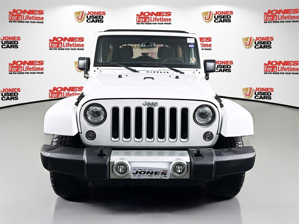 Used 2017 Jeep Wrangler Unlimited Sahara w/ Connectivity Group image 10