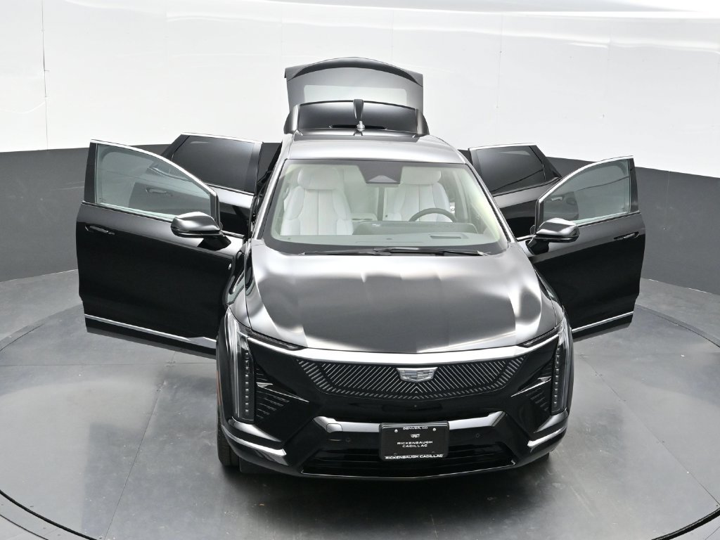New 2027 Cadillac Optiq Premium Luxury w/ LPO, Floor Liner Package AWD/4WD image 35