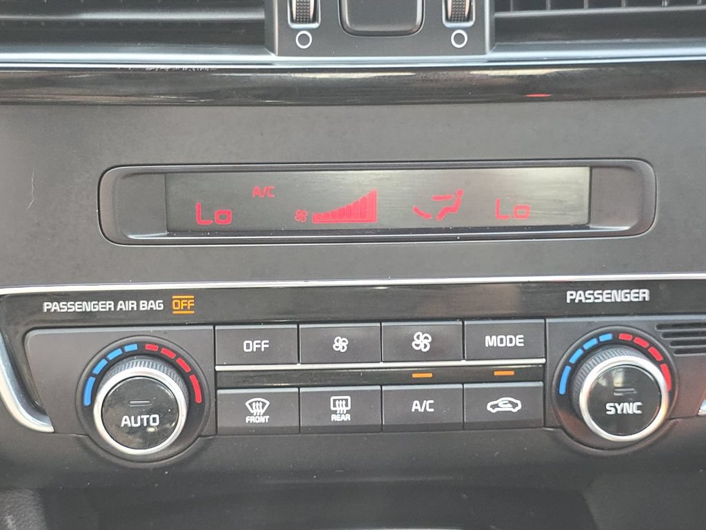 Used 2016 Kia Optima EX FWD image 27