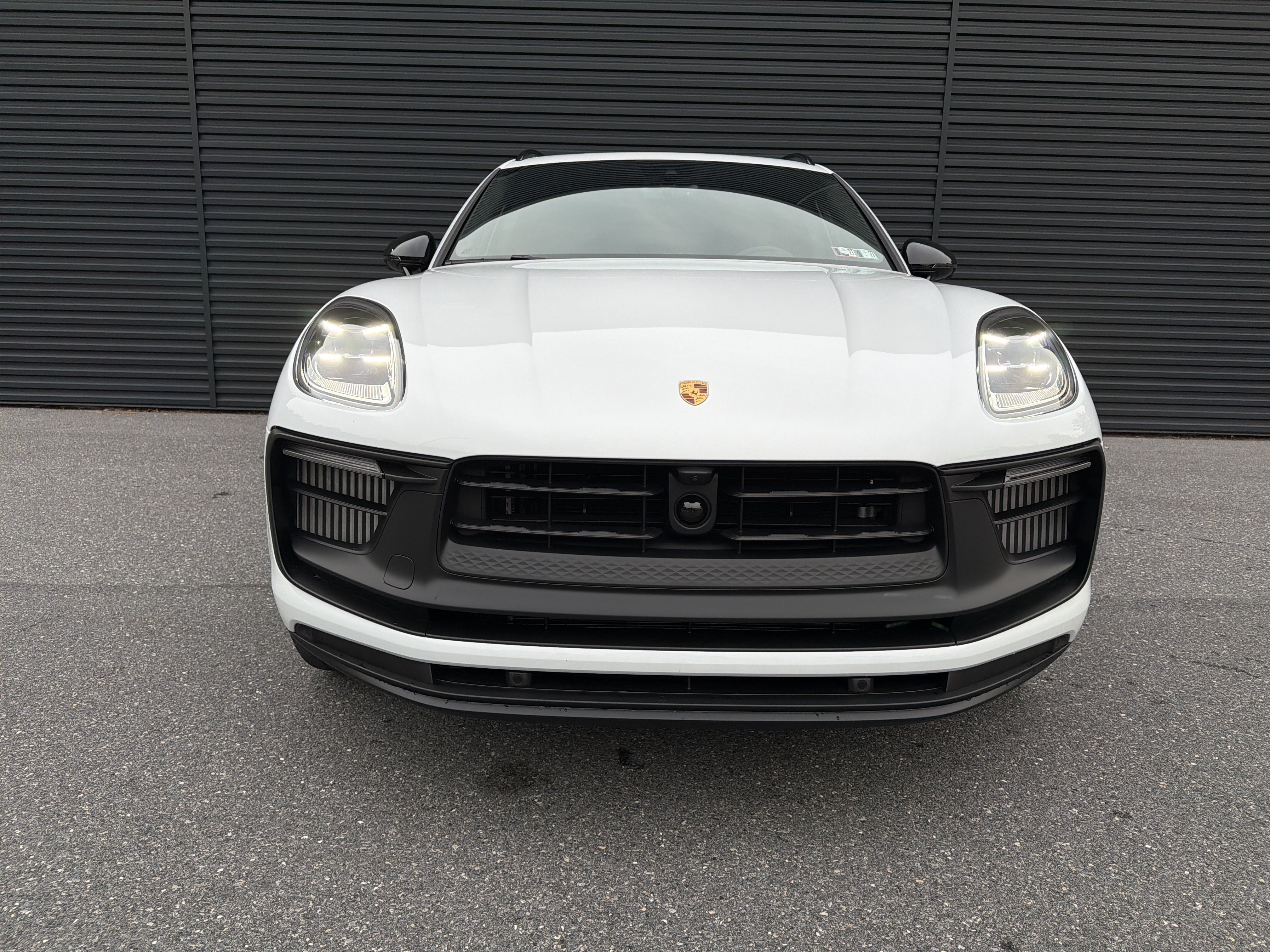 New 2026 Porsche Macan GTS AWD/4WD image 8