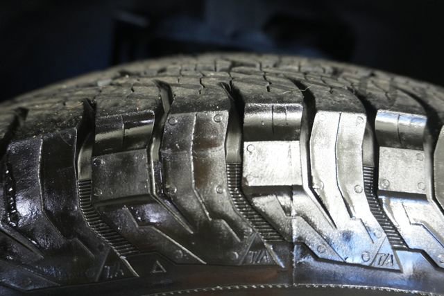 Used 2024 Nissan Frontier SL image 11