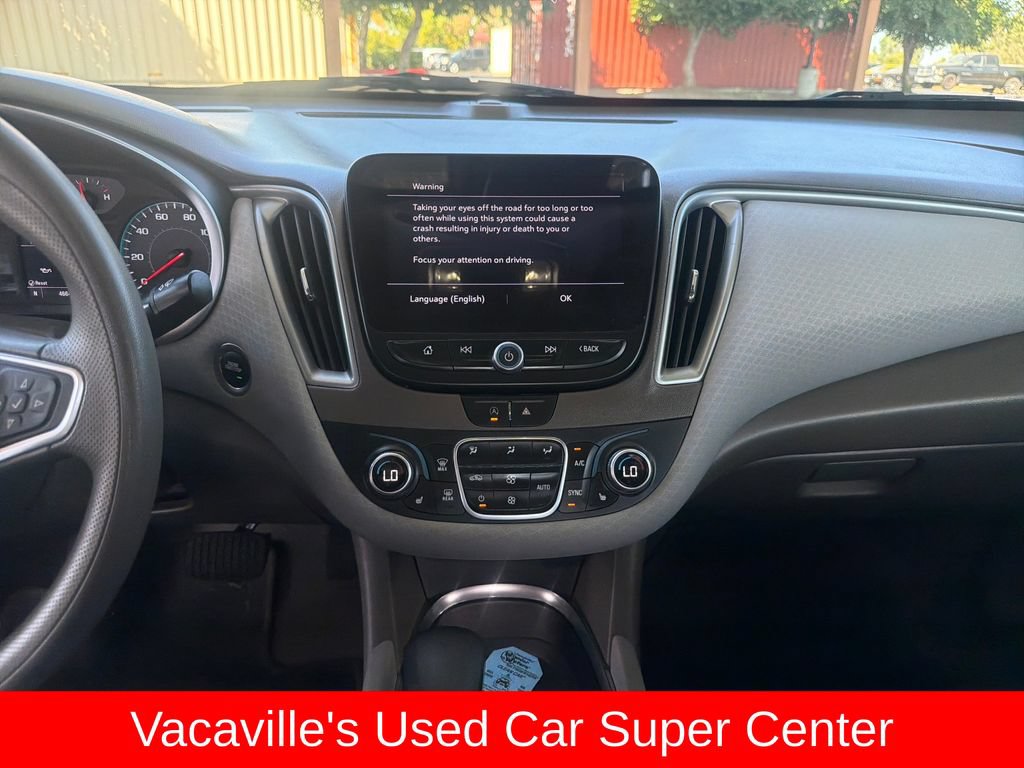 Used 2025 Chevrolet Malibu LT FWD image 17