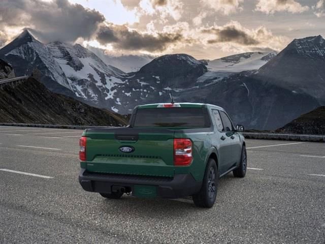 New 2025 Ford Maverick XLT image 8