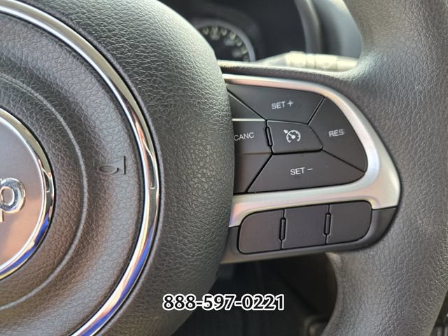 Used 2023 Jeep Renegade Latitude AWD/4WD image 27