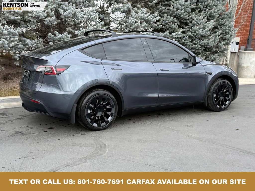 Used 2023 Tesla Model Y Long Range image 10