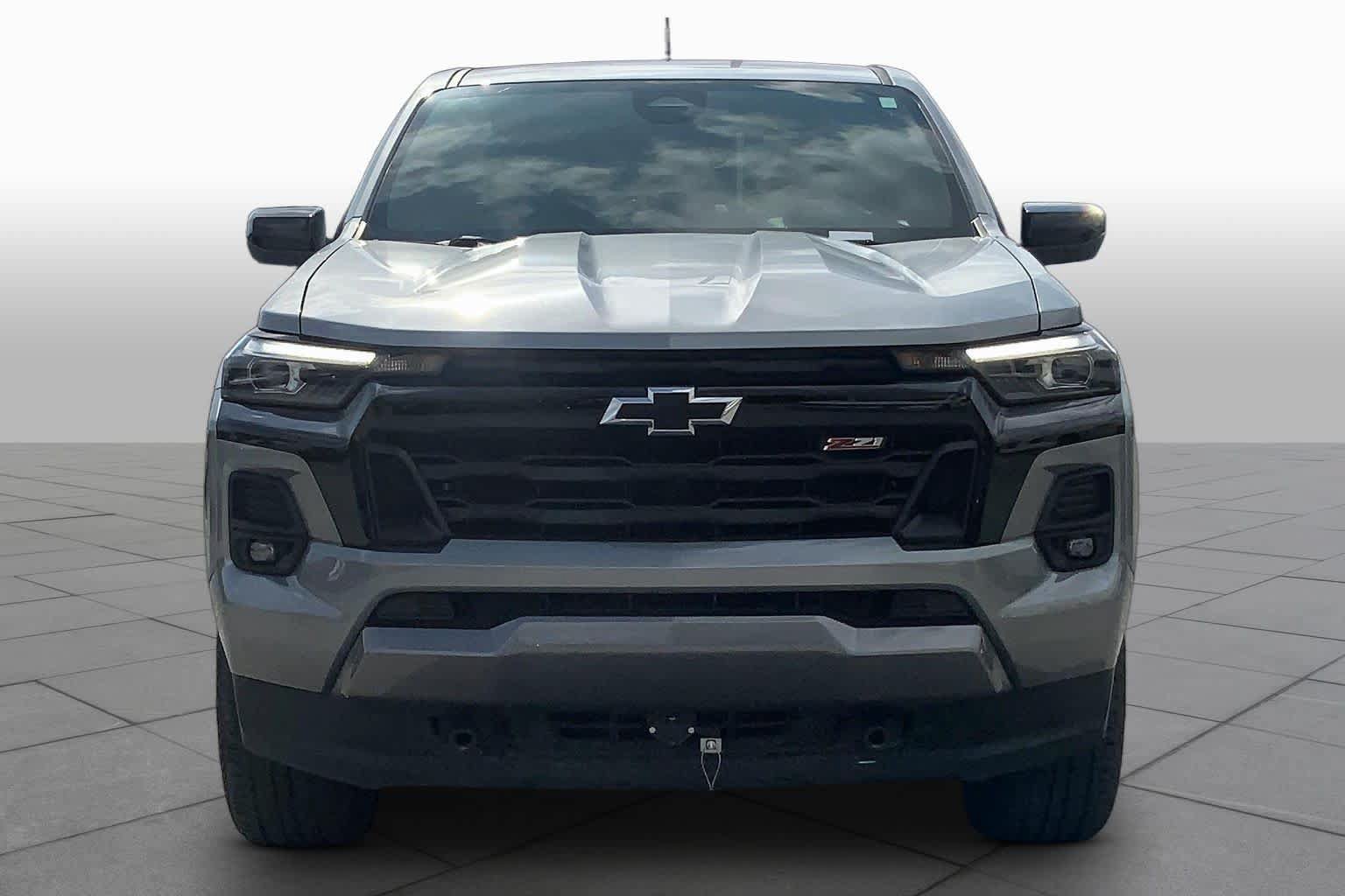 Used 2025 Chevrolet Colorado Z71 w/ Z71 Convenience Package 2 AWD/4WD image 4