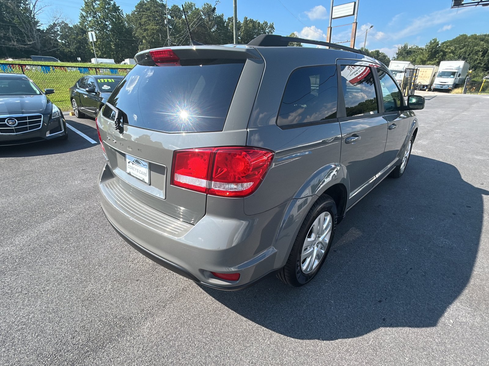 Used 2019 Dodge Journey SE w/ Premium Group FWD image 5
