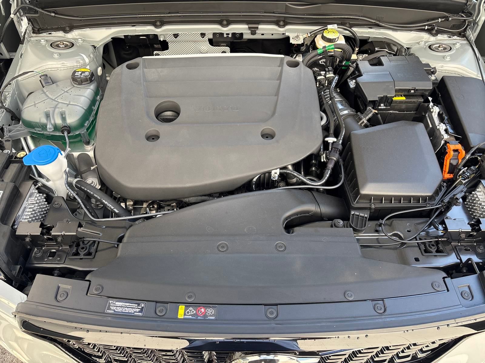 New 2026 Volvo XC40 B5 Plus w/ Protection Package Premier image 27