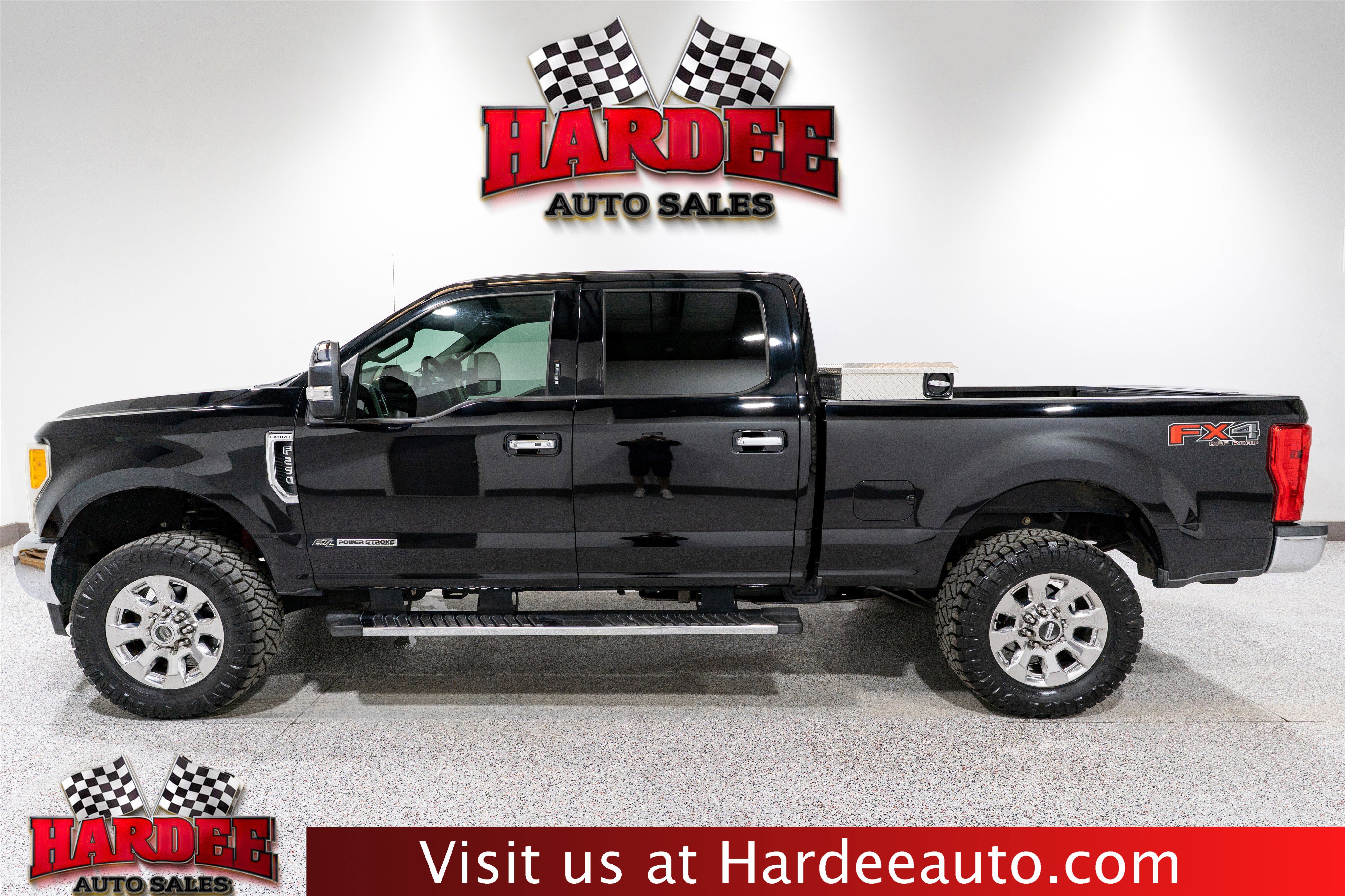 Used 2017 Ford F250 Lariat w/ Lariat Ultimate Package AWD/4WD image 1