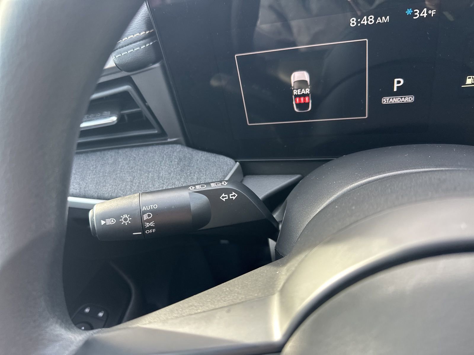 Used 2025 Nissan Kicks SV image 38