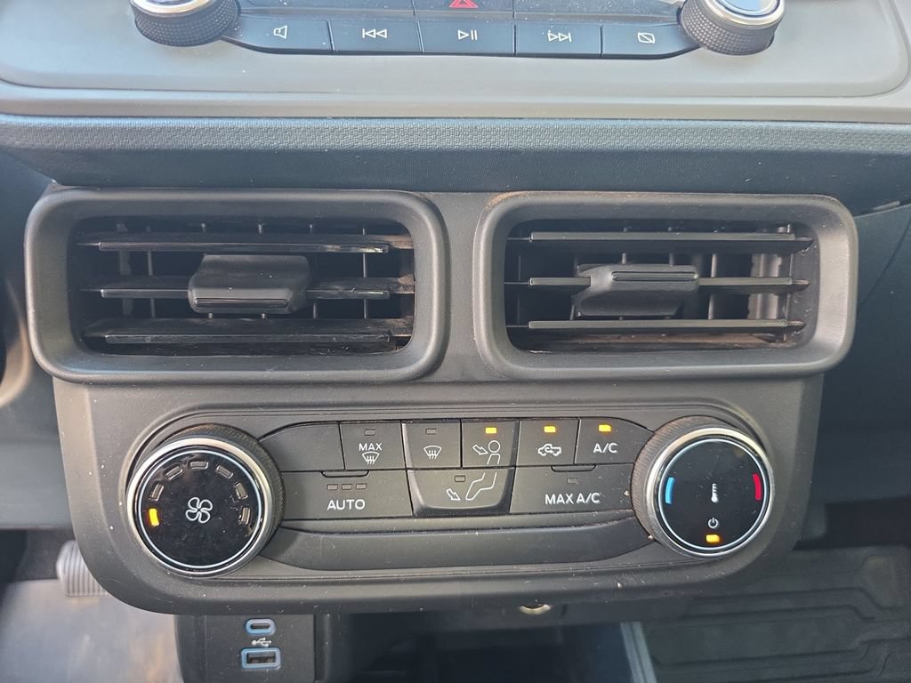 Used 2022 Ford Maverick XL FWD image 18