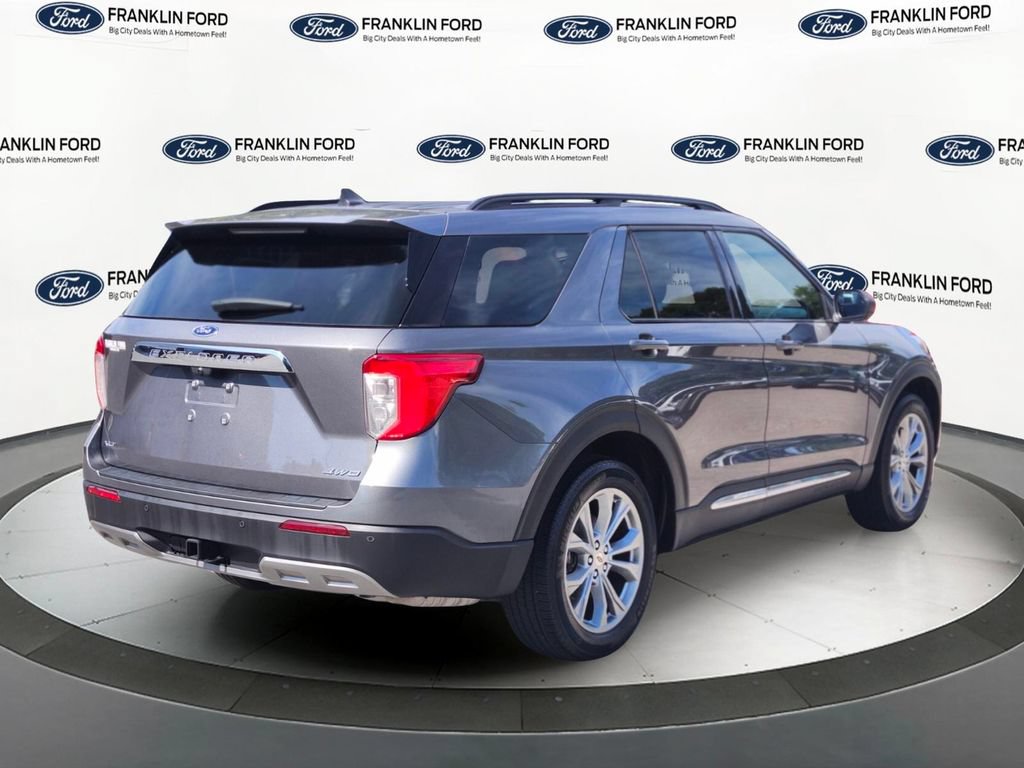 Certified 2023 Ford Explorer XLT w/ Equipment Group 202A AWD/4WD image 5
