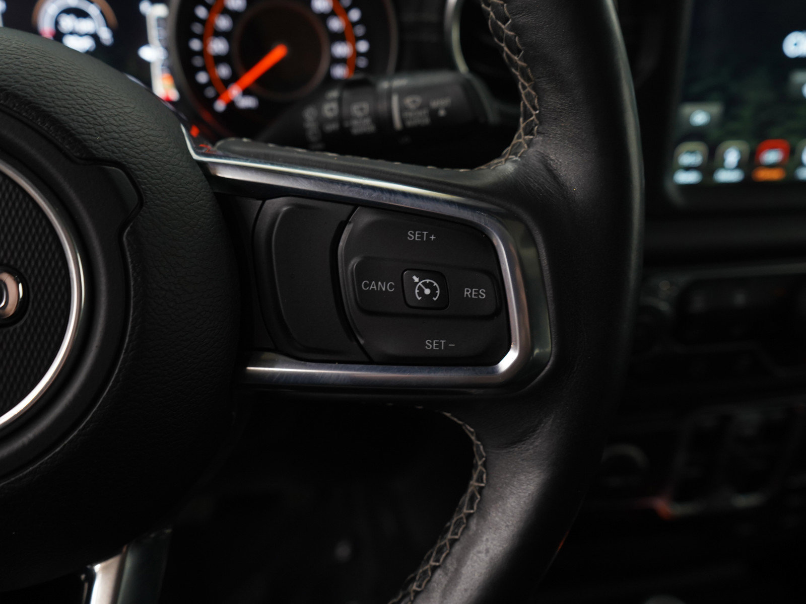 Used 2018 Jeep Wrangler Unlimited Sahara AWD/4WD image 20