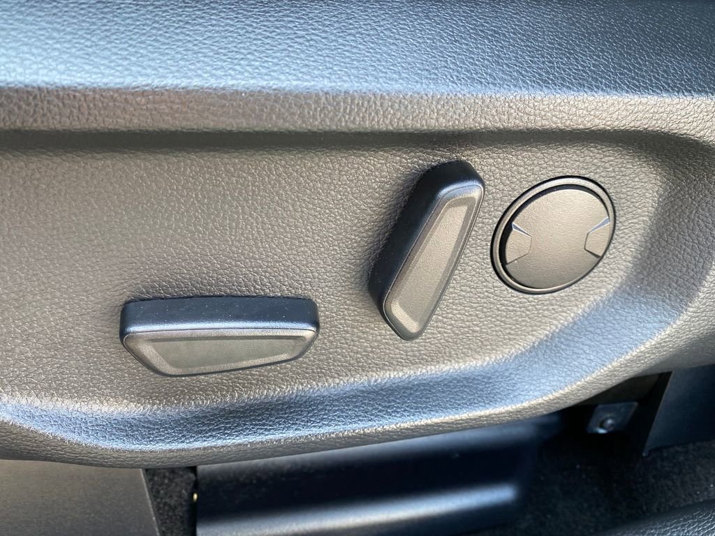 Used 2025 Ford Ranger Lariat w/ Trailer Tow Package AWD/4WD image 12