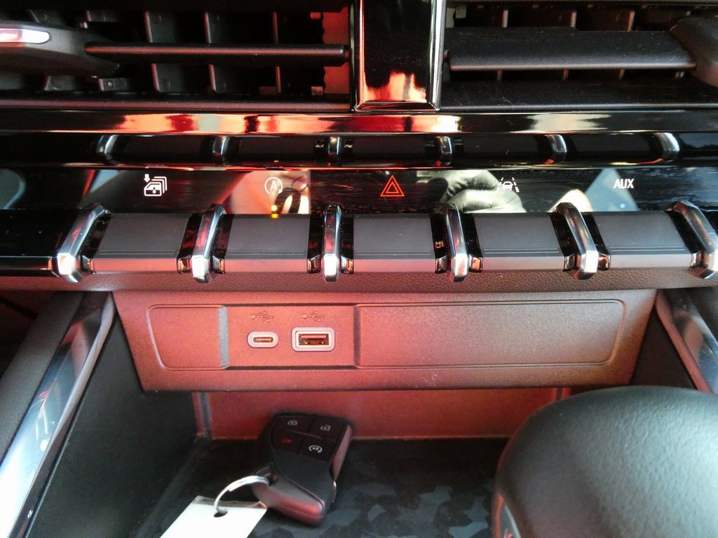 Certified 2024 GMC Canyon AT4 image 29