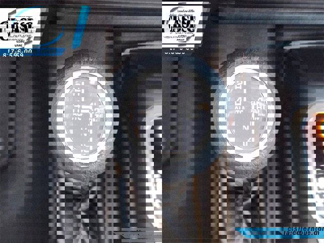 Used 2025 Jeep Wrangler Sahara image 20