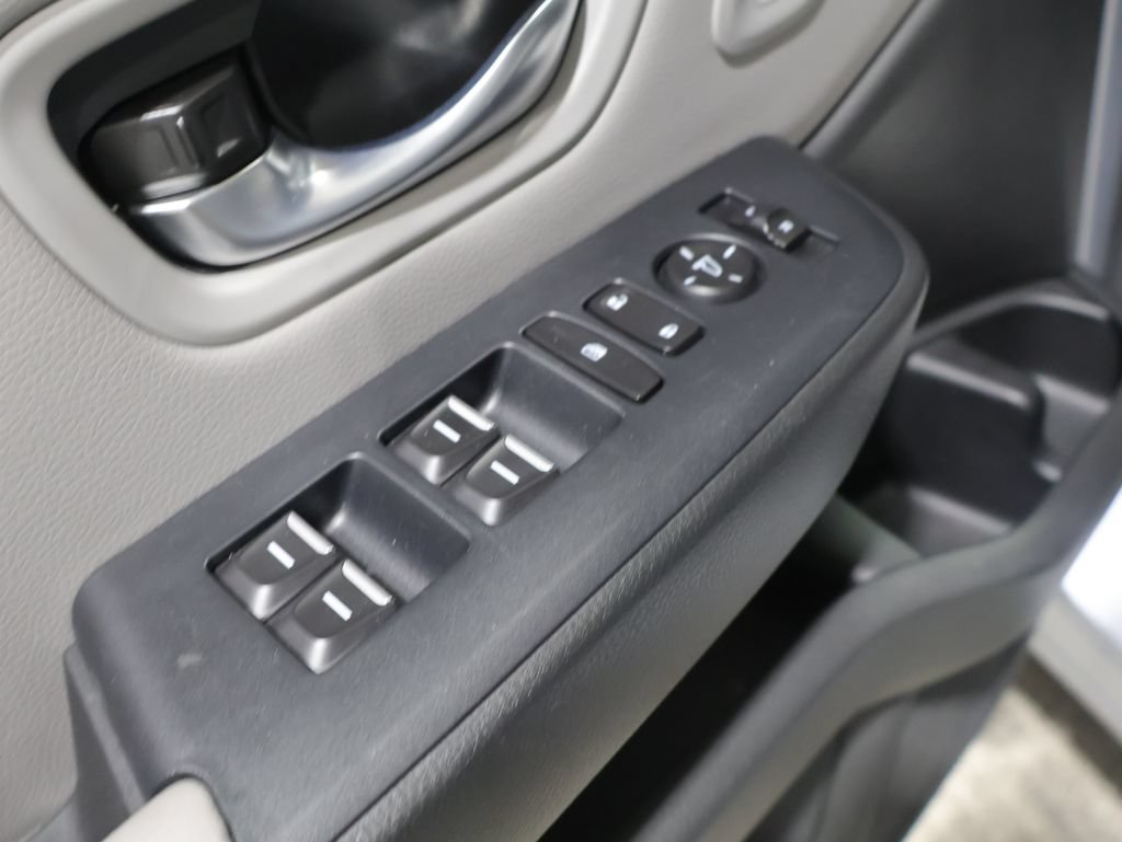 Used 2025 Honda Pilot Touring image 16