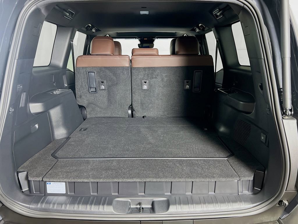 Used 2026 Toyota Land Cruiser image 27