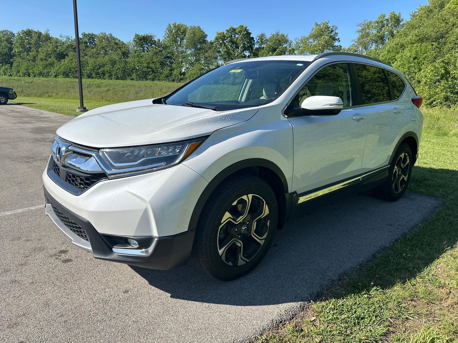 Used 2019 Honda CR-V Touring image 5