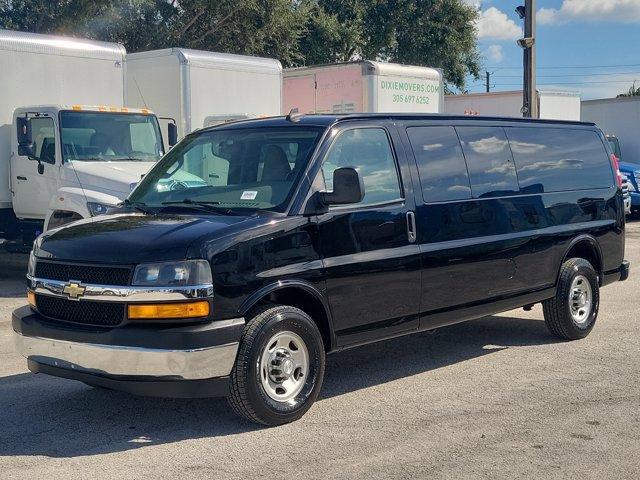 Used 2018 Chevrolet Express 3500 LT w/ LT Preferred Equipment Group RWD image 7