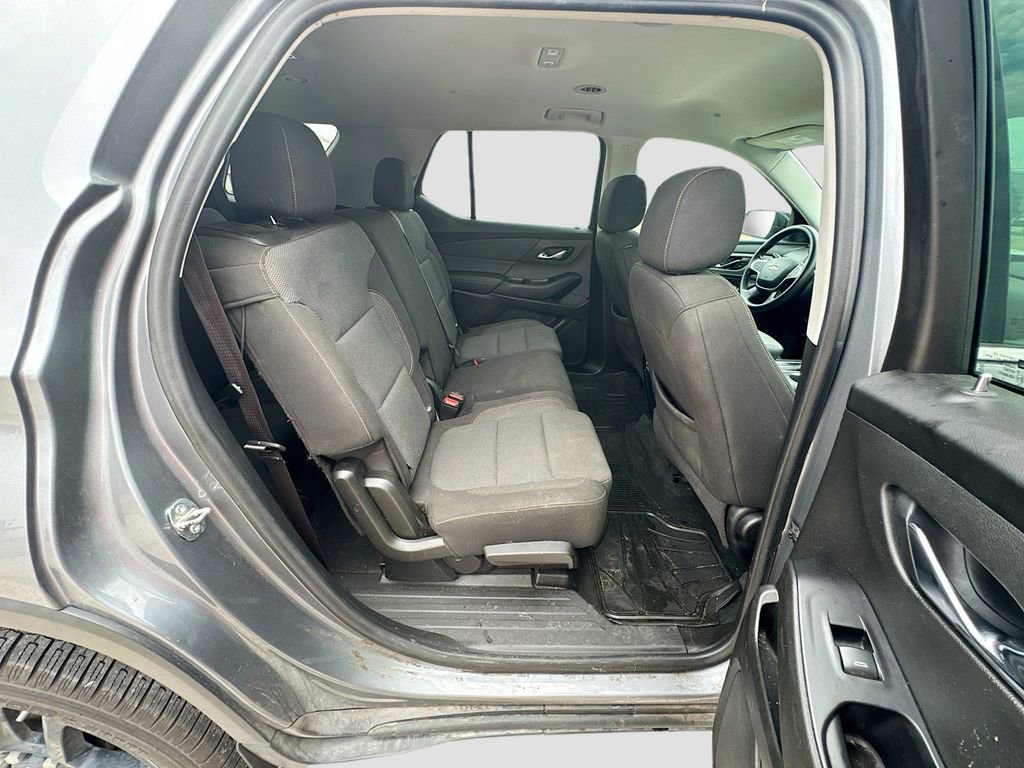 Used 2020 Chevrolet Traverse LS FWD image 30