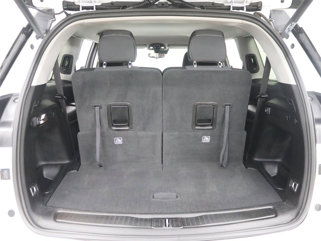 Used 2022 Jeep Grand Cherokee L Laredo w/ Luxury Tech Group I AWD/4WD image 6
