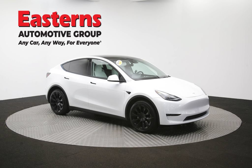 Used 2022 Tesla Model Y Long Range AWD/4WD image 44
