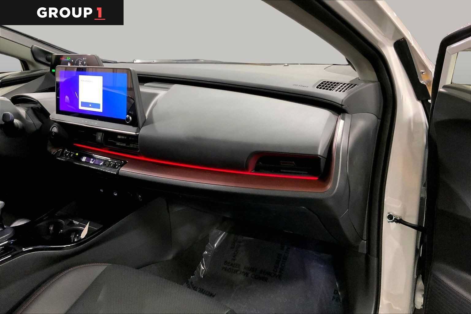Used 2024 Toyota Prius Prime Premium FWD image 19