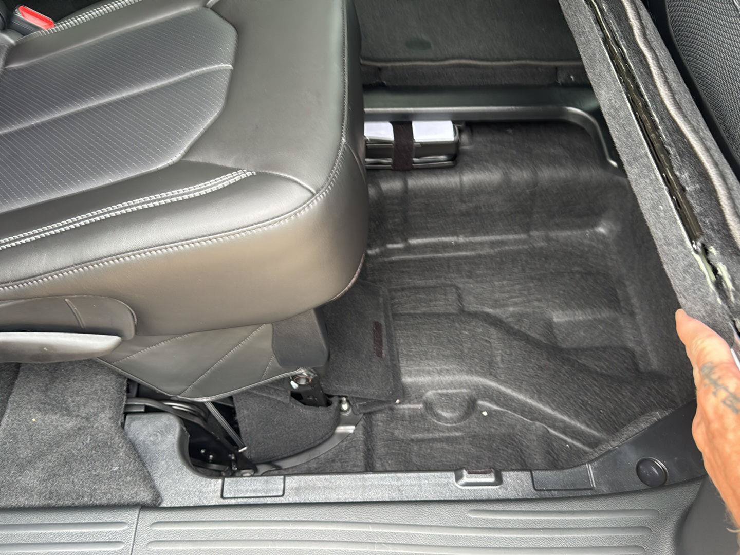 New 2027 Chrysler Pacifica Select FWD image 25